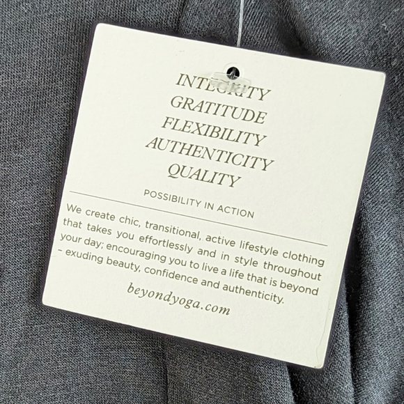 Beyond Yoga Hoodie Cross Your Heart Surplice V-Neck Elasticized Hem Black XS NWT - Picture 12 of 13